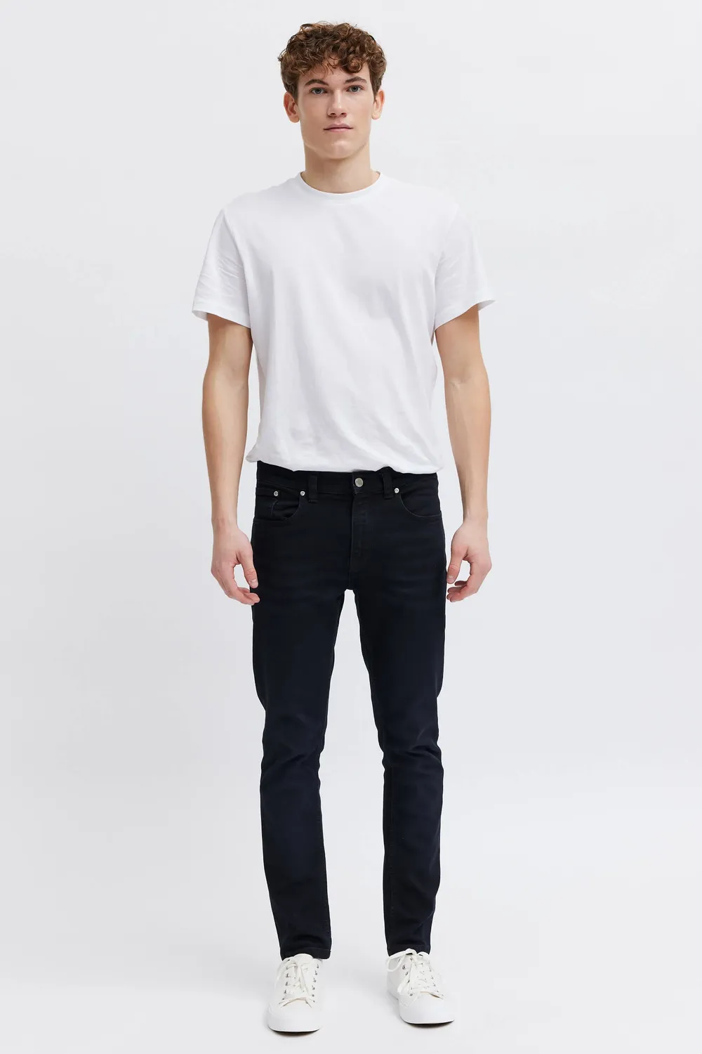 Organsk Atmosphere Black Classic slim jeans sort