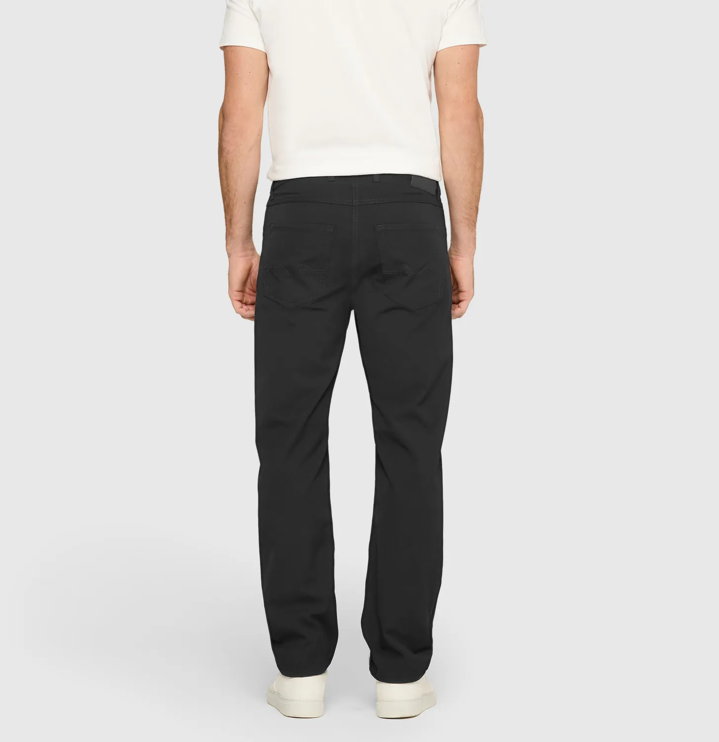 MAC Arne Modern Fit gabardine bukser sort
