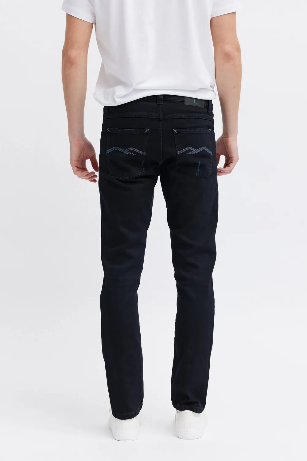 Organsk Atmosphere Black Classic slim jeans sort