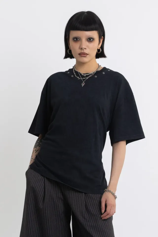 The Ragged Priest Window Oversized Open Back T-shirt sort