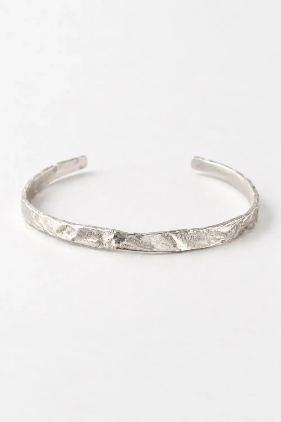 Organsk Textured Open Cuff armbånd hamret justerbart