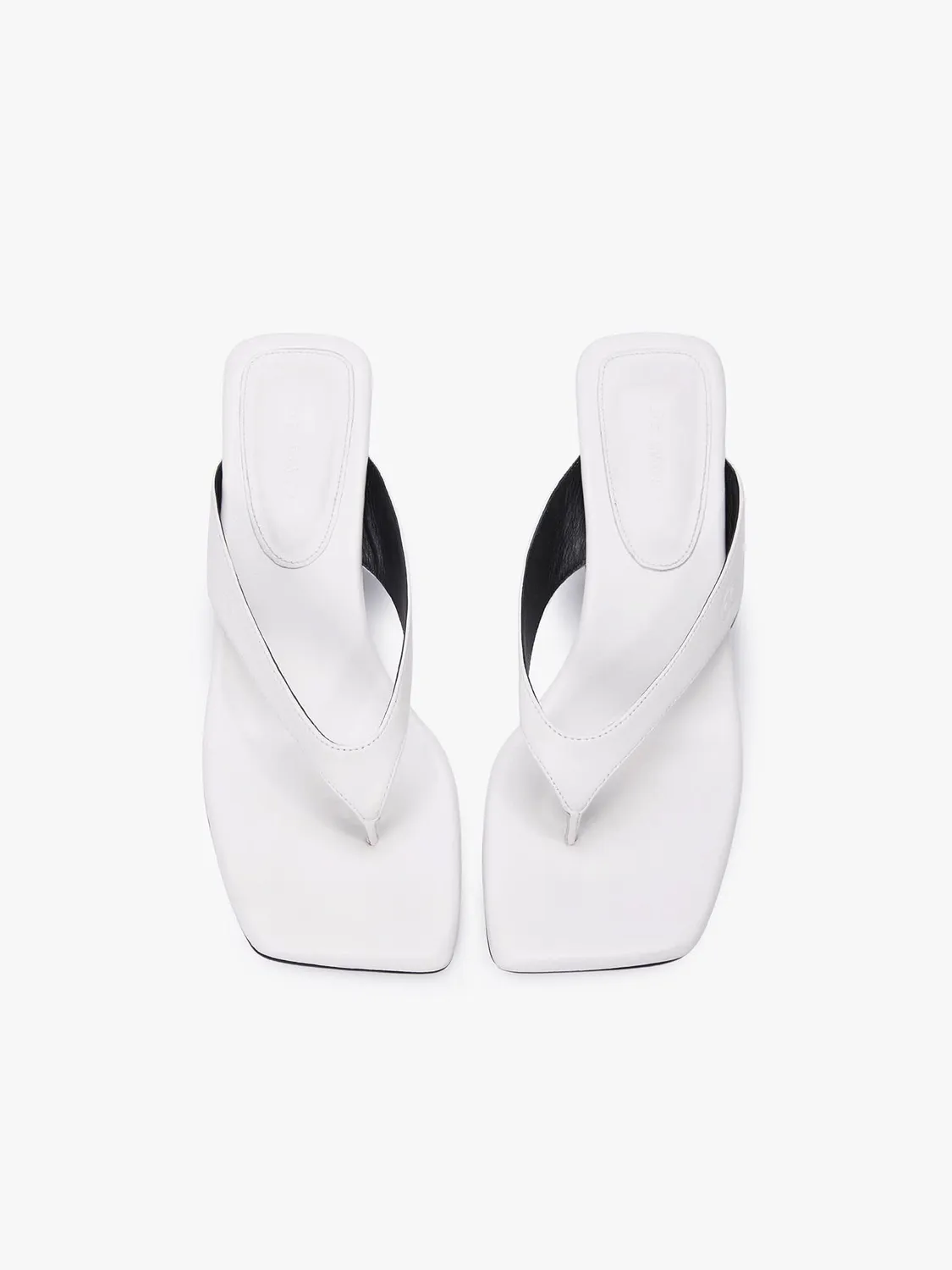 Miss Sixty kitten heel sandaler offwhite lammeskind