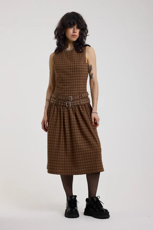 The Ragged Priest Pleasant midikjole brun tern bælte